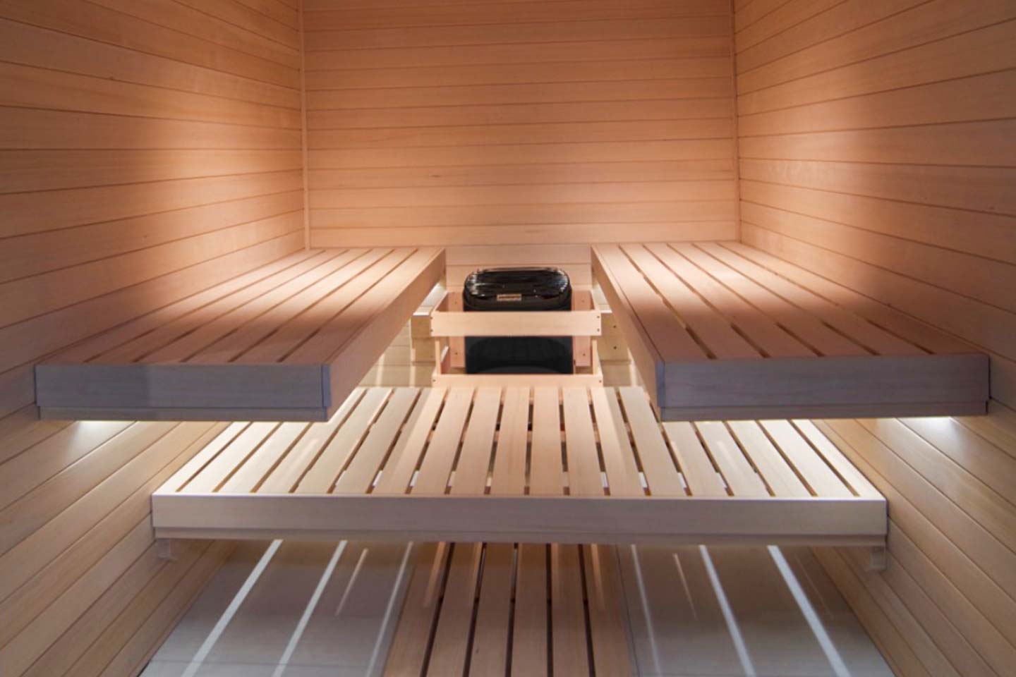 4 Person Outdoor Sauna w/Ceramic Heaters - HL400D Cayenne